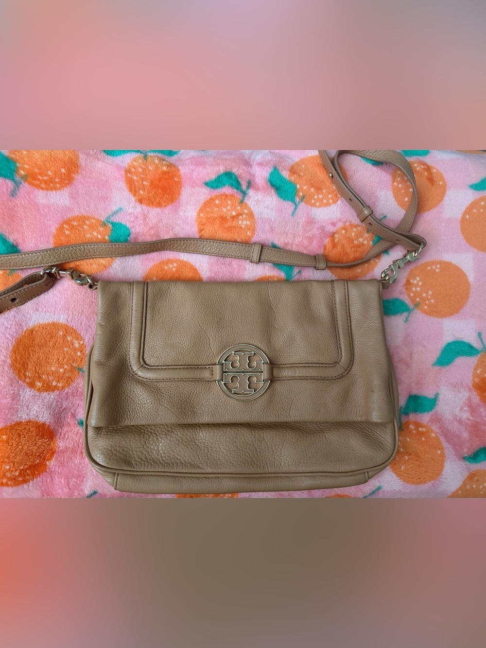 Tory Burch Amanda Fold-Over Messenger Crossbody Bag Taupe Leather